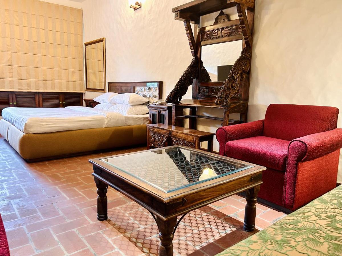 The Kaptain'S Retreat Chandīgarh Zewnętrze zdjęcie
